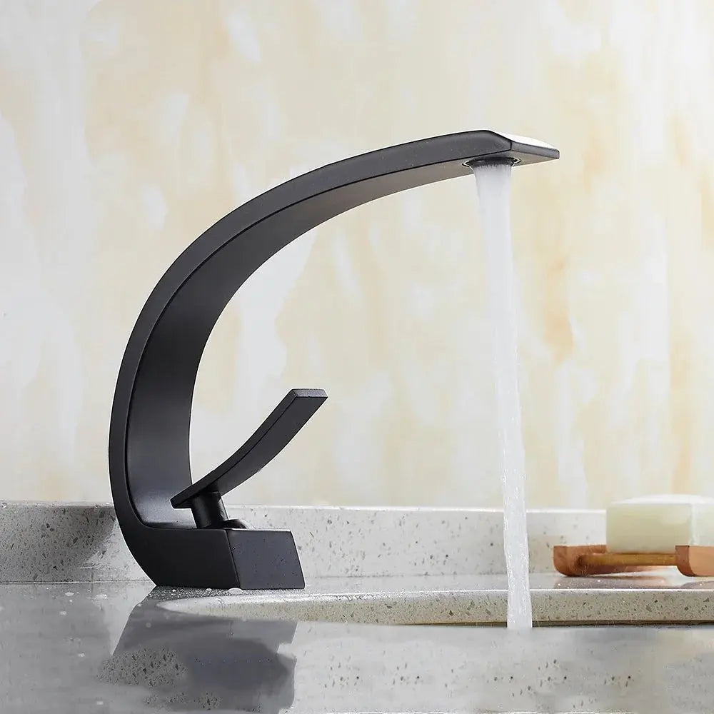 Torneira misturadora moderna cascata para banheiro com alça única HOMEFY®